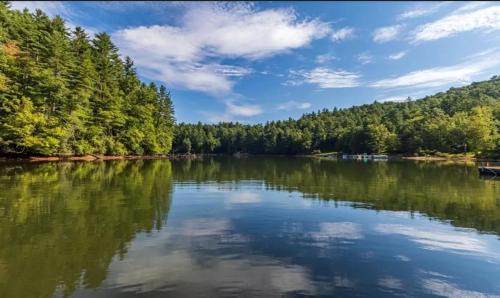 Cullowhee House | Lakefront Home with Private Dock on Lake Glenville