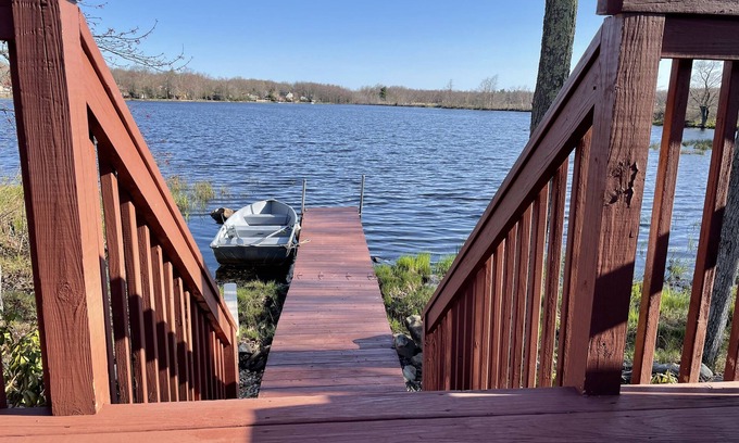 Pocono Summit House | Lakefront Oasis, Dog-Friendly with Boat and Sauna included
