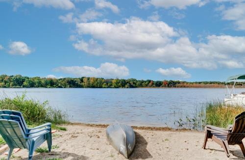 Lake Orion House | Lakefront Orion Twp Home with Fire Pit and Kayak!