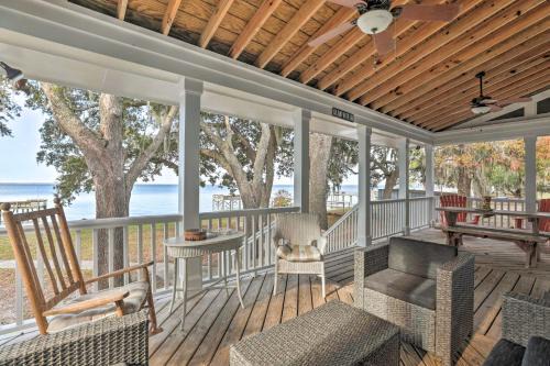 Russellville House | Lakefront Retreat with Game Room and Private Dock!
