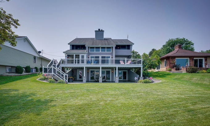 Syracuse House | Lakefront Syracuse Home w/Deck & Private Dock!