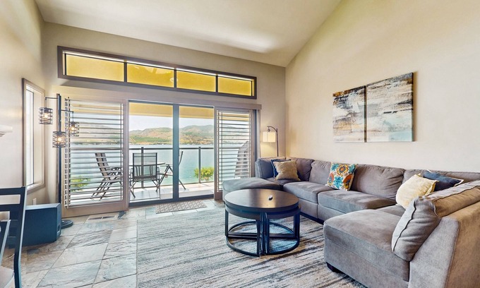 Chelan Condo | Lakefront, two-bedroom condo + loft w/shared pool & hot tub and high-speed WiFi