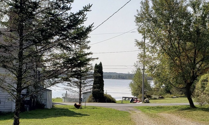 Gouldsboro Cottage | Lakeside Couples Retreat at Gouldsboro State Park
