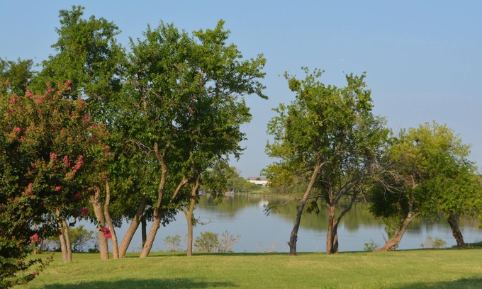 Frisco House | Lakeview and Access. Temporary Housing or Long Term