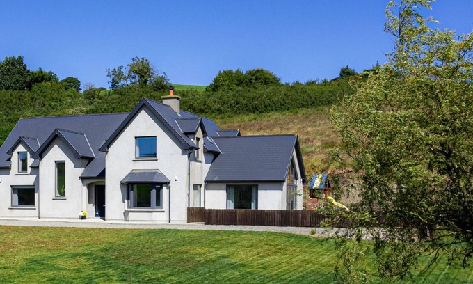 Clonakilty House | Lakeview House Clonakilty