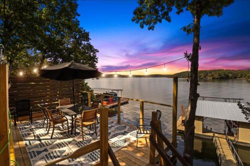 Rocky Mount House | Lakeview Landing by StayLage