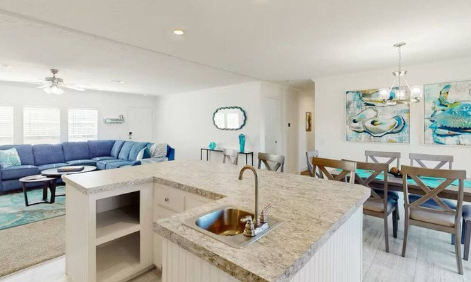 Taylor Creek House | Lakeview Landing - Work and Stay | Near Boat Ramp