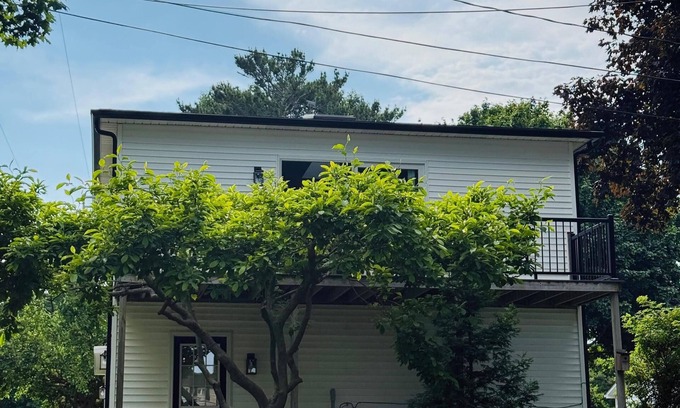 Port Sanilac Apartment | Lakeview studio in enchanting Port Sanilac with AC