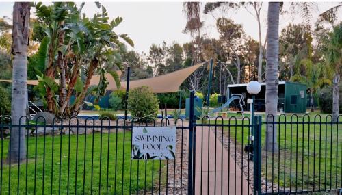 Altona House | Lambert's Little Paradise