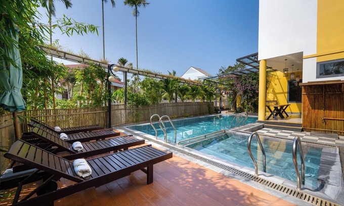 Cam Thanh Bed & Breakfast | Lancelynk Retreat Hoi An offers a swimming pool. Guests enjoy free WiFi.