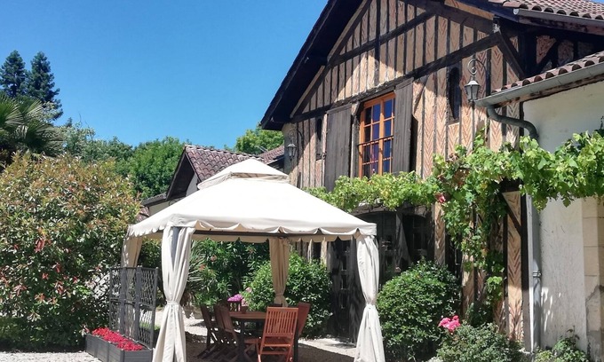 Beylongue Cottage | Landes/South-west - Gîte 8-10 people on large wooded grounds with swimming pool