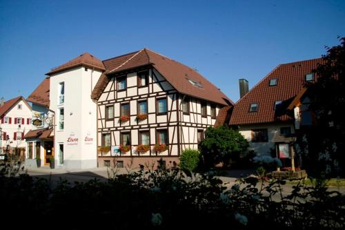 Neubulach House | Landgasthof Löwen