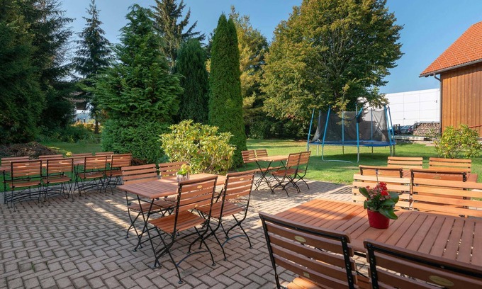 Haeusern House | Landgasthof zum Dorfkrug - Chalet Krügle