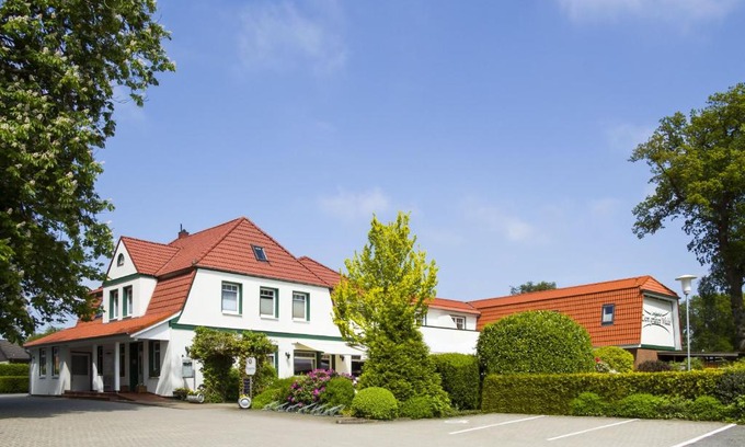 Nordholz House | Landgasthof "Zum grünen Walde"