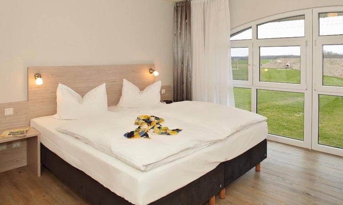 Stolpe Apartment | Landhof Strandhafer LH-207 - Comfortable vacation apartment with balcony on Usedom