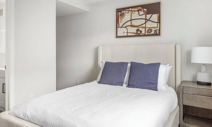 Spruce Hill Apartment | Landing at 4415 Chestnut - 2 Bedrooms in Univer.
