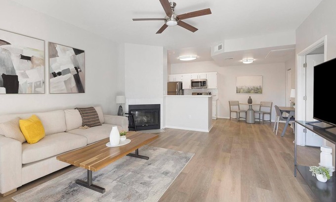 Greenbell Apartment | Landing at Boulders at Lookout Mountain - 1 Bed.