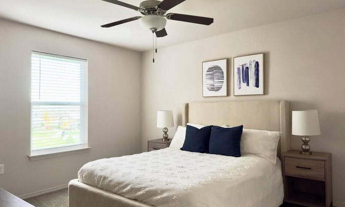 Belton Apartment | Landing at Center 301 - 2 Bedrooms in Belton