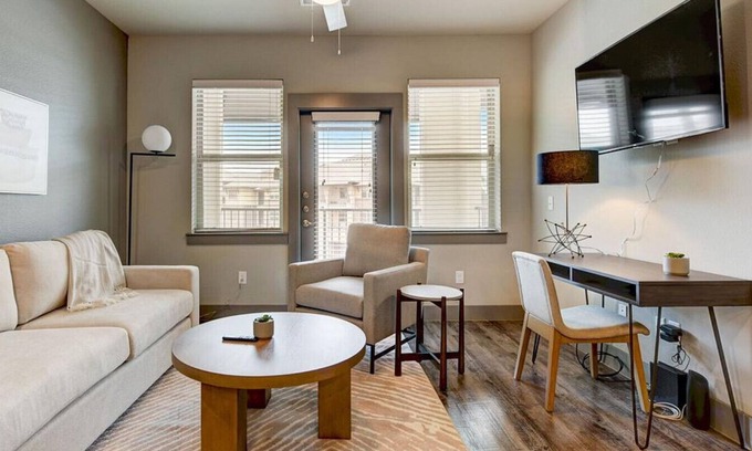 Denton Apartment | Landing at Discovery Park - 1 Bedroom in Downtown Denton