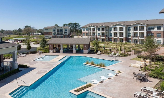 Katy Apartment | Landing at Falcon at Grand Harbor - 1 Bedroom i.