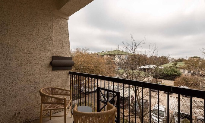 Falconhead Apartment | Landing at Falconhead - 1 Bedroom in Falconhead