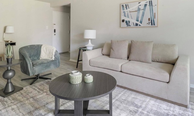 Greenbelt Apartment | Landing at Franklin Park at Greenbelt Station -.