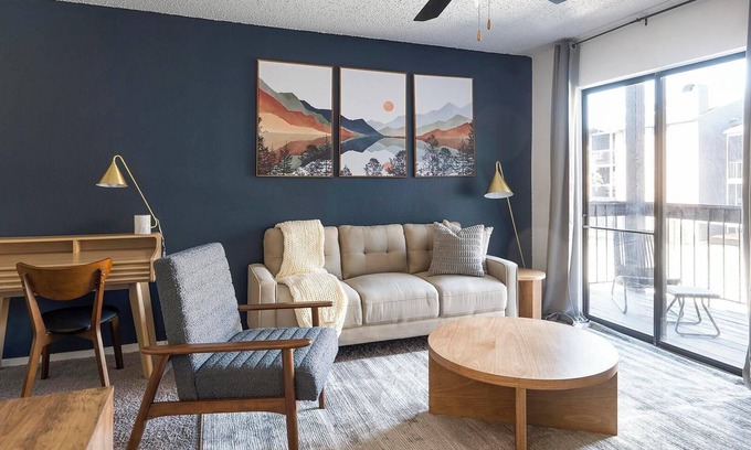 Windsor Park Apartment | Landing at Mueller Flats - 1 Bedroom in Windsor.