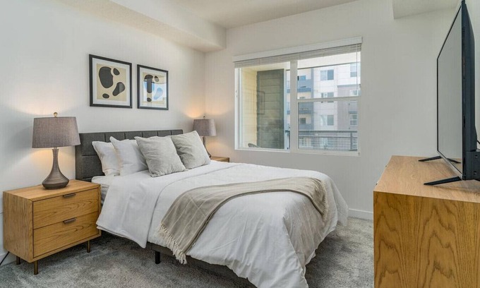 Bluffdale Apartment | Landing at Rockpoint - 1 Bedroom in Independence At The Point