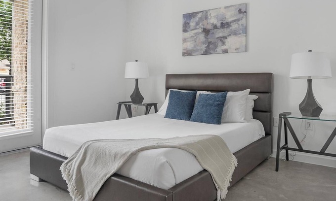 Austin Apartment | Landing at The Artesian at Bee Cave - 1 Bedroom.