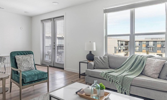 Garland Apartment | Landing at The Draper - 1 Bedroom in Garland