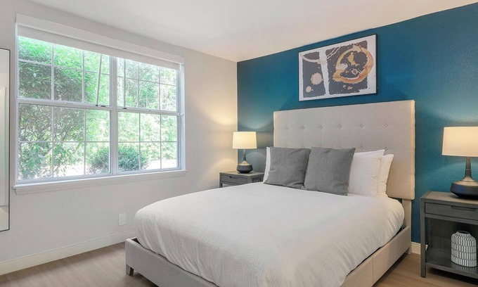 Northeast Raleigh Apartment | Landing at The Harrison - 1 Bedroom in Northeas.