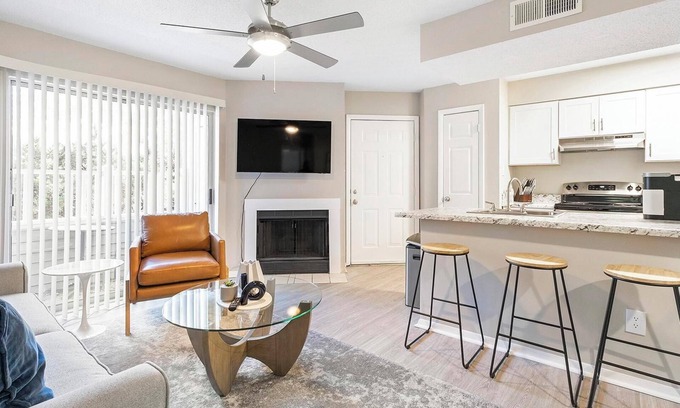 Church Street Apartment | Landing at The Hub at 934 - 1 Bedroom in Riverdale