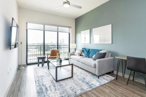 Pflugerville Apartment | Landing at The Parker Austin - 2 Bedrooms in Downtown Pflugerville