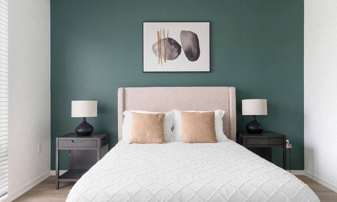 Durham Apartment | Landing at The Rigsbee Phase ll - Studio in Old.