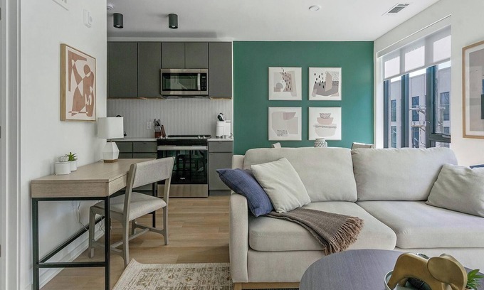Durham Apartment | Landing at The Rigsbee Phase l - 1 Bedroom in O...