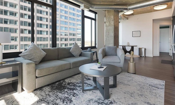 Baileys Crossroads Apartment | Landing at Three Collective - 2 Bedrooms in Fal.