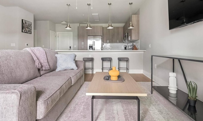 Fort Myers Apartment | Landing | Beautiful 1BD, Pool, Clubhouse