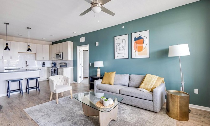 Kenton Apartment | Landing | Beautiful 2BD, Gym, Pool