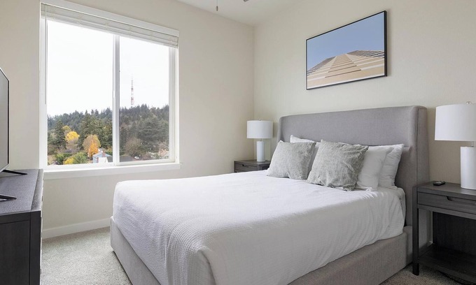 Homestead Apartment | Landing | Beautiful 2BD, Gym