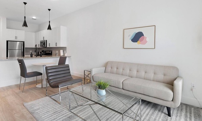 Denton Apartment | Landing | Beautiful Studio, Gym