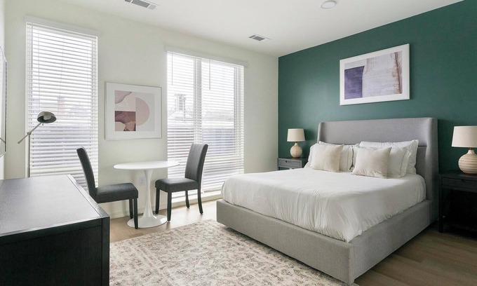 Durham Apartment | Landing | Modern Studio, Gym, Rooftop Lounge