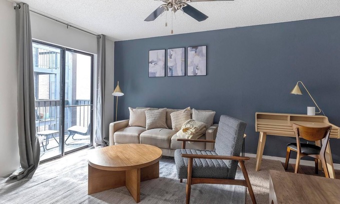 Windsor Park Apartment | Landing | Stylish 1BD, Gym