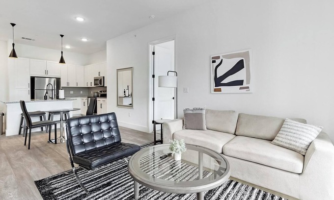 Denton Apartment | Landing | Stylish 2BD, Gym