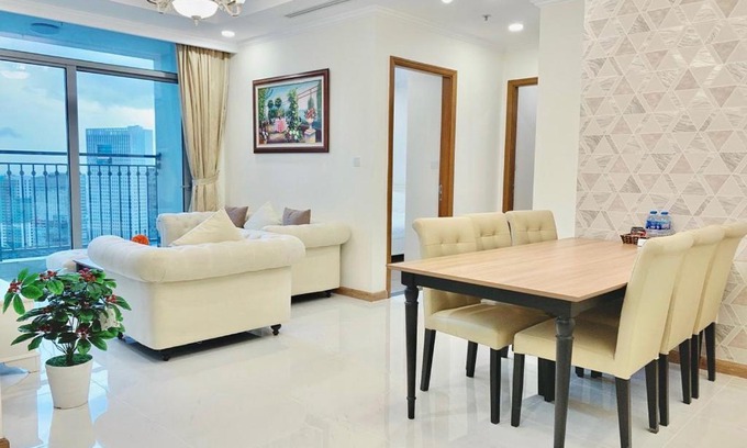 Hang Xanh Apartment | LANDMARK PLUS Central Park Vista