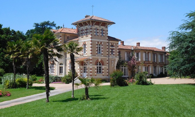 Saint-Etienne-de-Mer-Morte Other | Large Italian villa with its park, swimming pool and tennis court