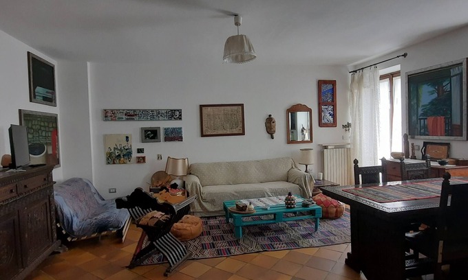 Ovest Apartment | Large and cozy flat with garden
