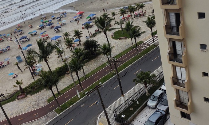 Florida Apartment | Large Apartment - Walk to the Beach