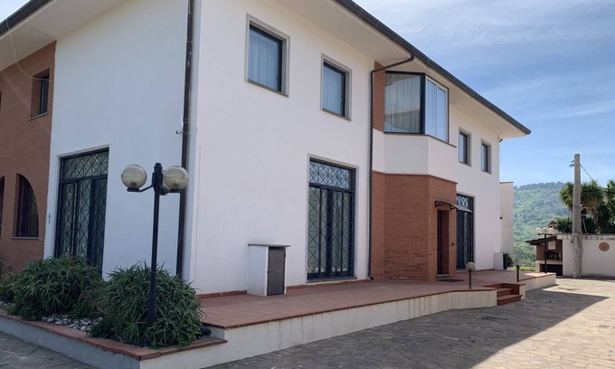 Agropoli Villa | Large apartment in villa