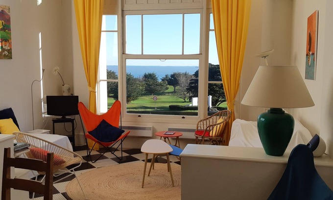 Saint-Cast-le-Guildo Apartment | Large Art Deco duplex in Pen Guen, superb sea view and Saint Cast golf course