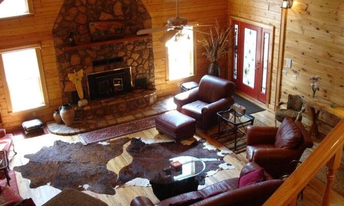 Rattan Cabin | Large Cabin in the Kiamichi Wilderness